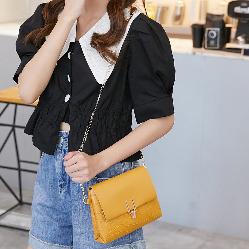 Trend Crocodile Pattern Shoulder Slung Chain Buckle Women'S Bag 2022 Solid Color Leisure Messenger Bag A Generation Of Hair - Image 4