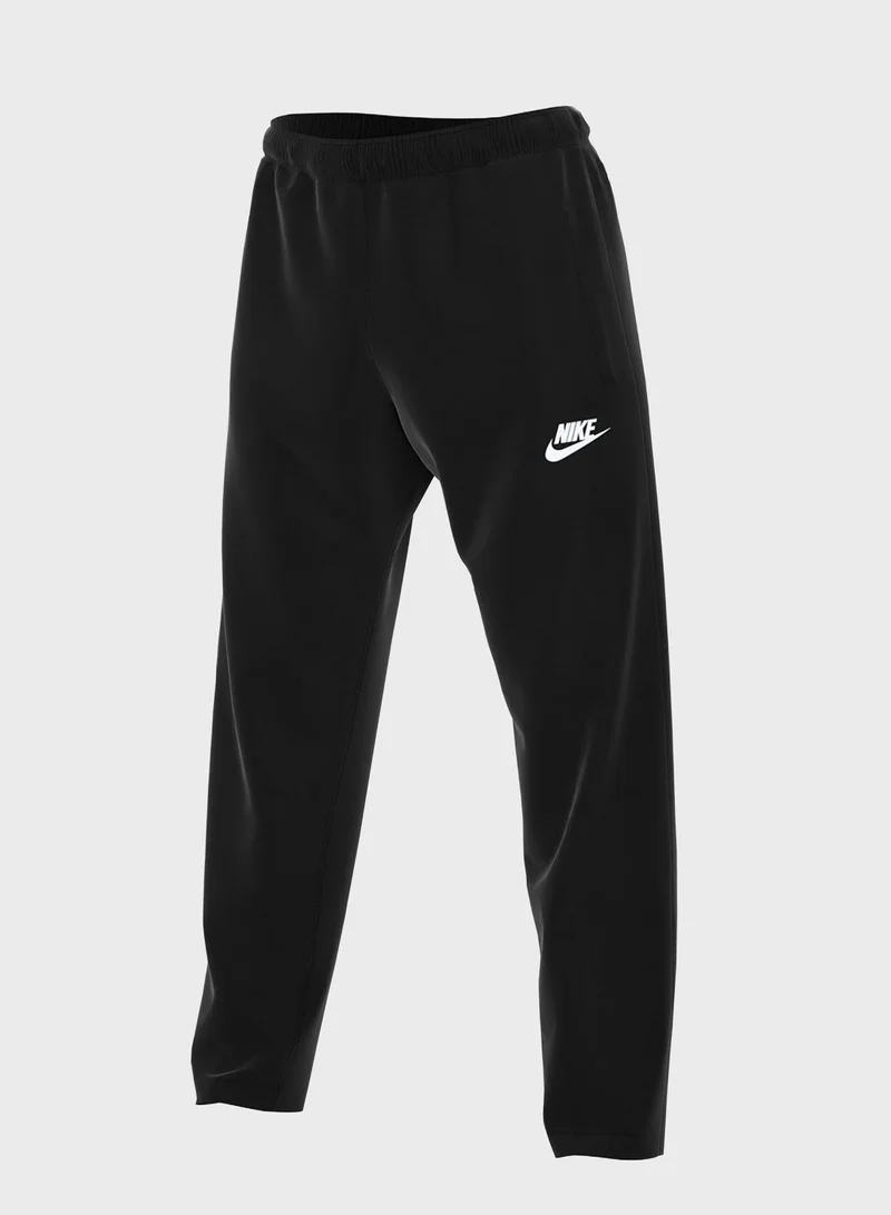 Nike nike tshirt & sweatpants combo