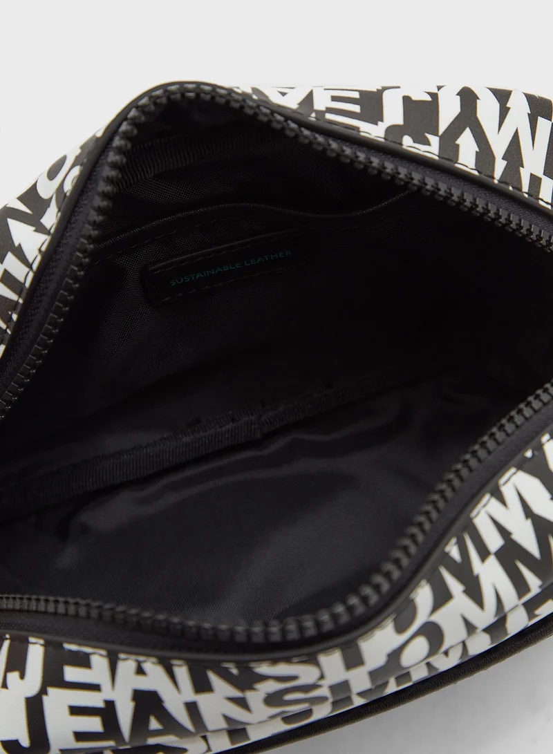 TOMMY JEANS Printed Wash Bag