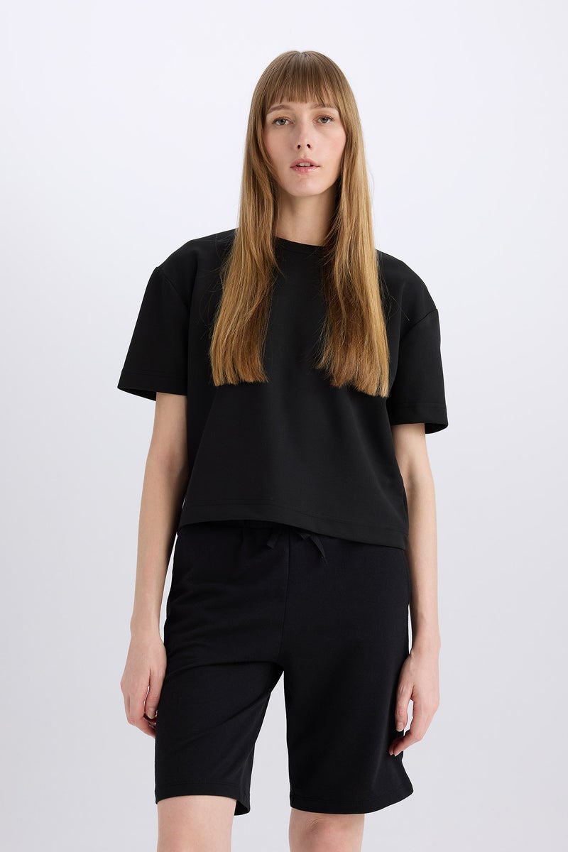 DeFacto Woman Regular Fit Thin Sweatshirt Fabric Basic Normal Waist Regular Hem Bermuda  - Image 4