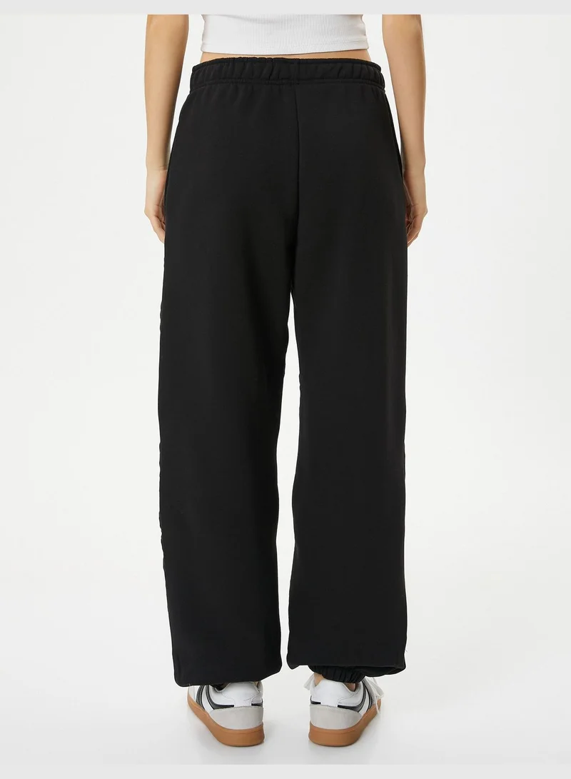 كوتون Jogger Sweatpants Parachute Fabric Detail Pockets Relax Fit