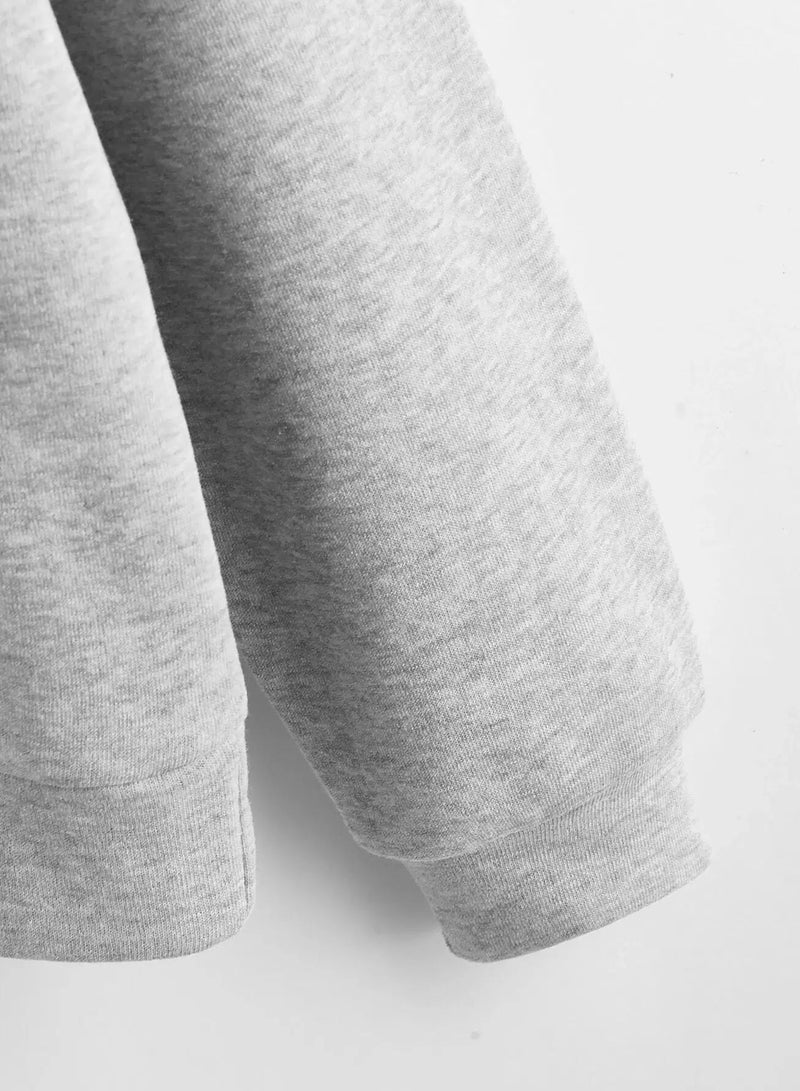 سويت شيرت برسومات وأحرف منسدلة على الكتف - Image 4