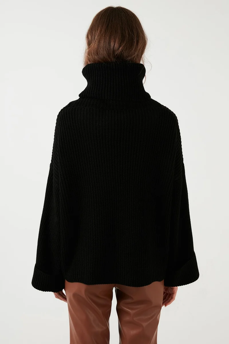 Lela Sweater Women's Sweater 4616001