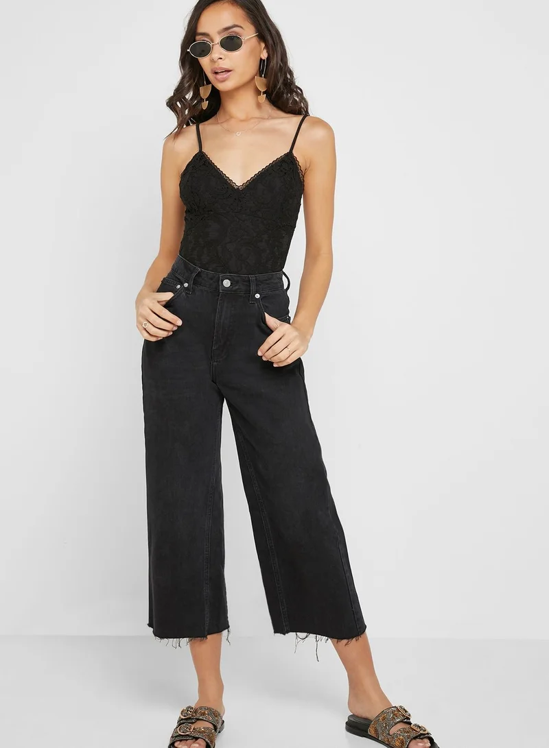 FOREVER 21 Lace Cami Body