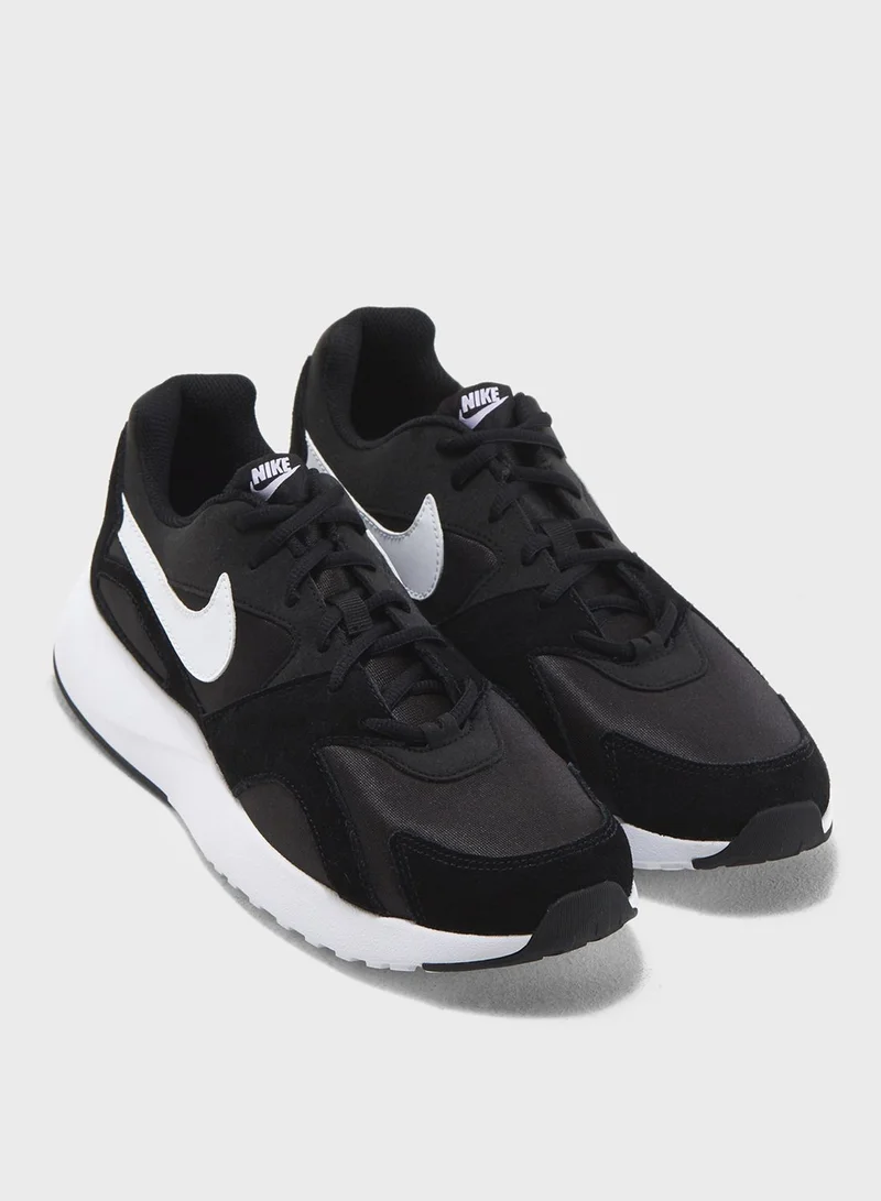 Nike Pantheos