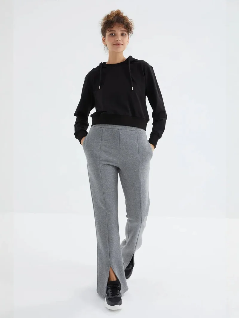 تومي لايف TOMMY Women's Relaxed Straight-leg Sweatpants