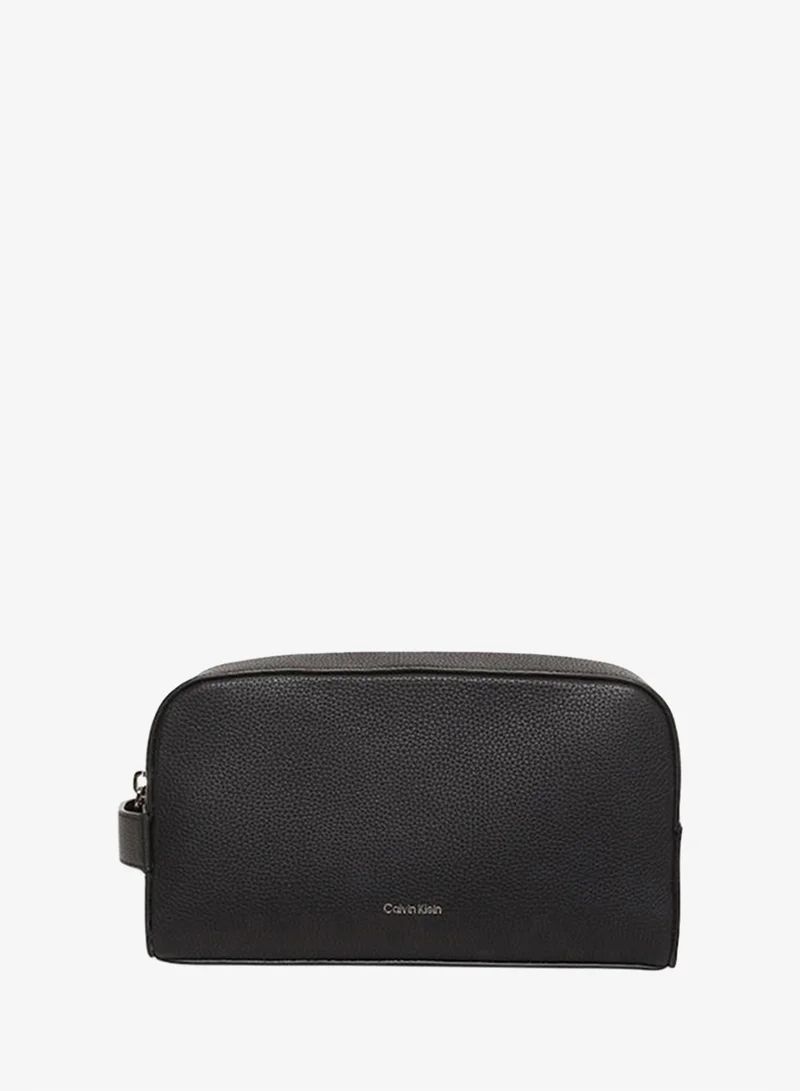 CALVIN KLEIN Zip around toiletry bag
