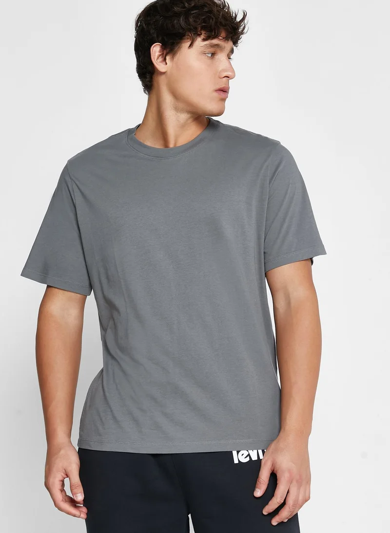 Levi's Essential Crew Neck T-Shirt