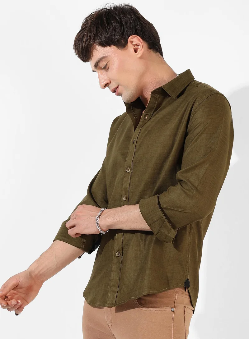 Campus Sutra Men's Solid Olive Green Regular Fit Casual Shirt