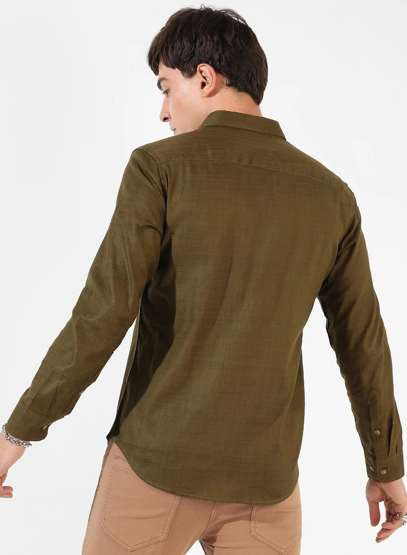 Campus Sutra Men's Solid Olive Green Regular Fit Casual Shirt