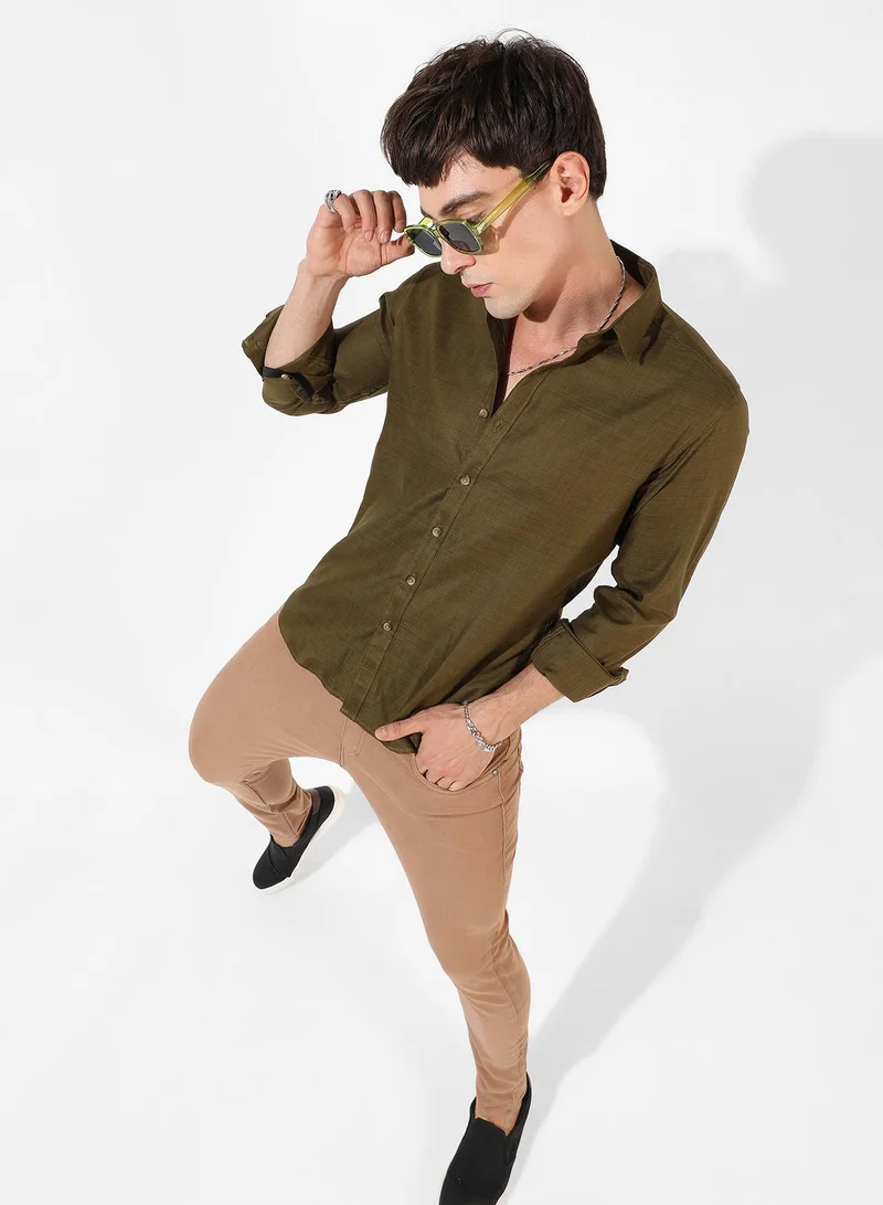Campus Sutra Men's Solid Olive Green Regular Fit Casual Shirt