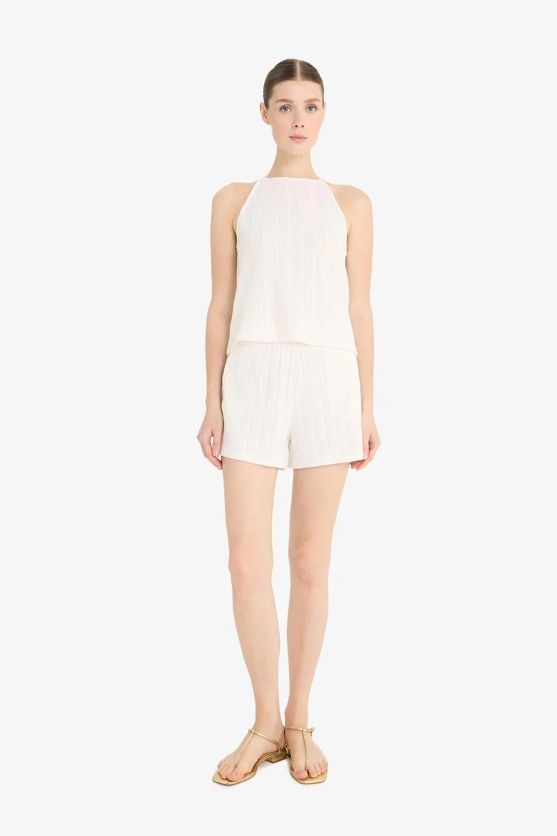ديفاكتو Regular Fit Crew Neck Crepe Blouse