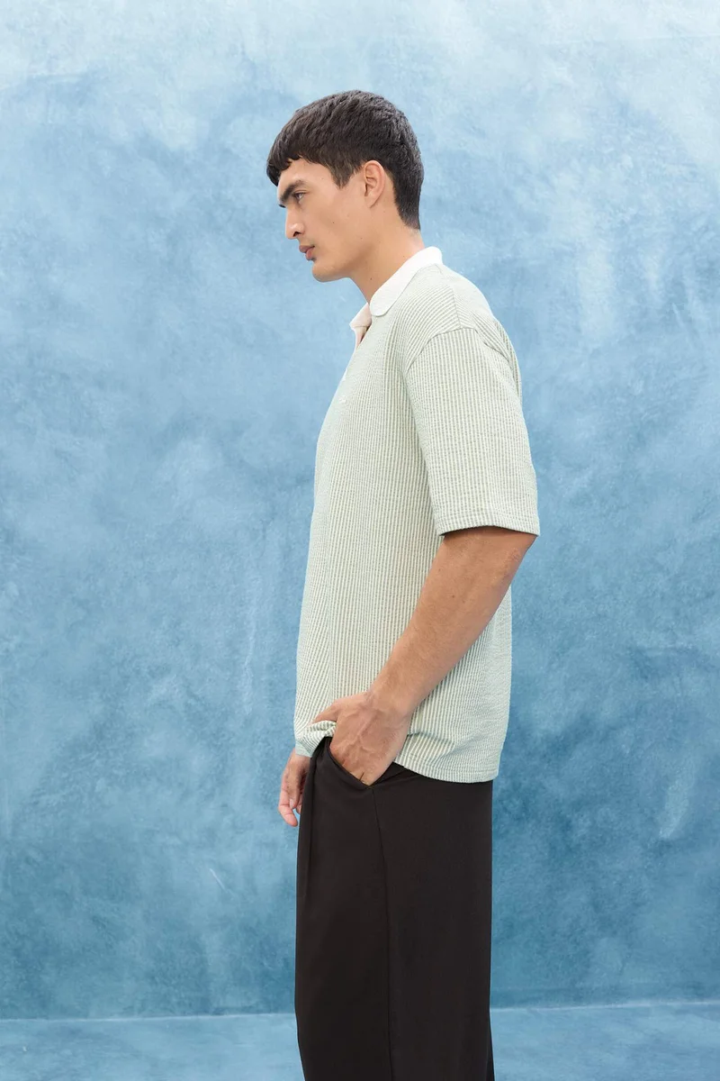 ديفاكتو Boxy Fit Striped Polo T-Shirt