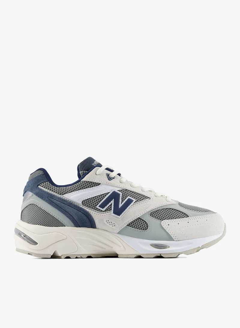 New Balance 880R Sneakers
