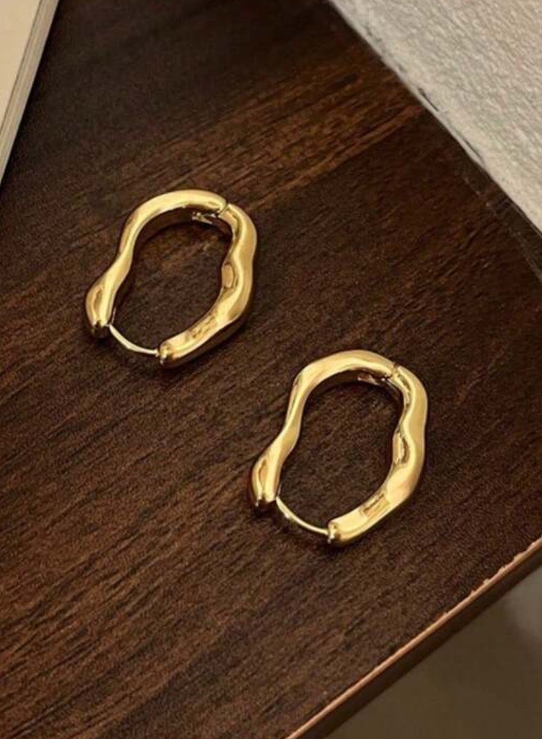 إيكوال حلق اذن نسائي دائري أنيق وعالي الجودة مطلي باللون الذهبي - Image 2