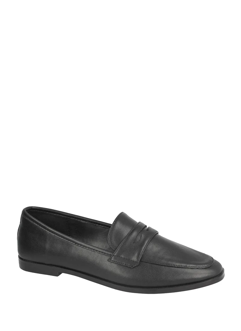 ELLA Classic Flat Loafer