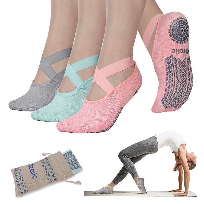 Ozaiic Pilates Socks for Women Non Slip Grip, Yoga Socks with Grippers for Barre, Hospital, Ballet, Dance, Barefoot Workout (3 Pairs-Gray/Green/Pink, One Size (Women 5.5-11)) - Image 1