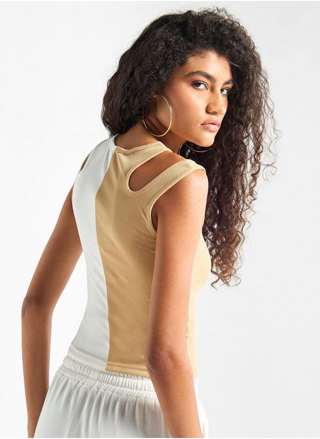FAV Colourblock Ribbed Sleeveless Top with Cutout Detail and Round Neck  - Image 3