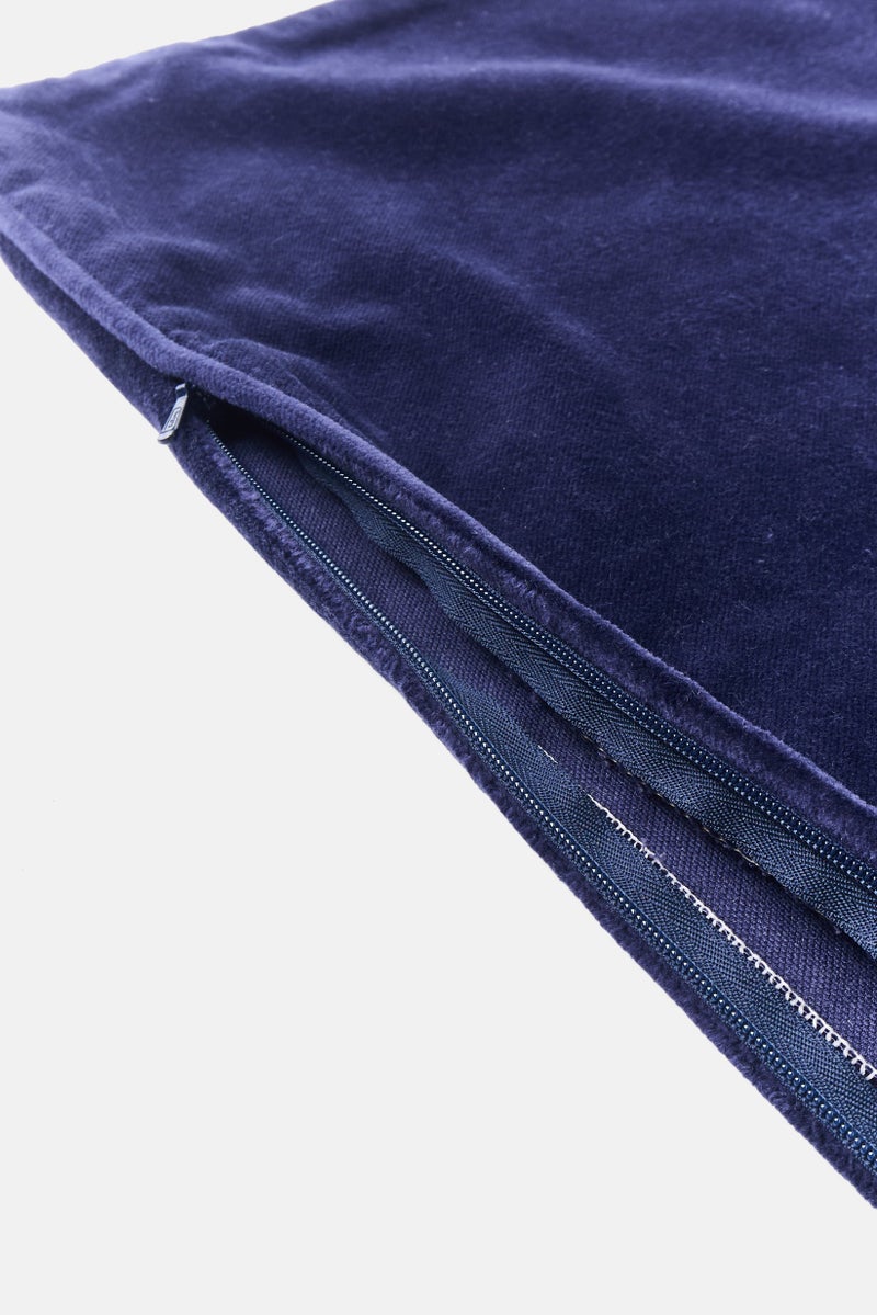 GANT Brand Logo Cushion Cover 50 x 50 Cm, Navy - Image 3