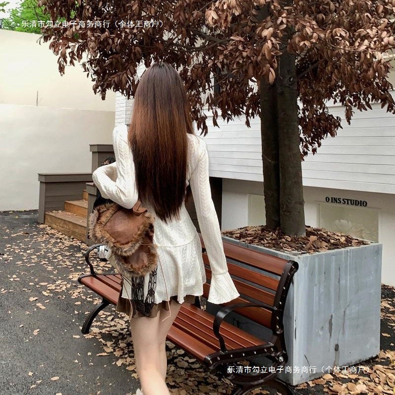 American Retro Wasteland Style Girl Suspender Dress Short Knitted Ruffle Autumn Cardigan Fashion Two-Piece Set - Image 3