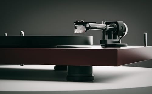 Pro-Ject ProJect Debut EVO 2 Turntable with Pick it MM EVO Cartridge High Gloss Black - Image 3