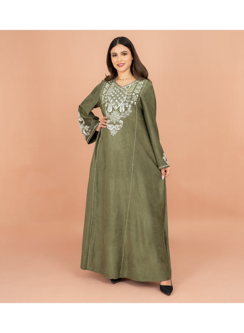 اكسا جلابية بأكمام واسعة من القماش اللامع وتطريز فضي - Image 1