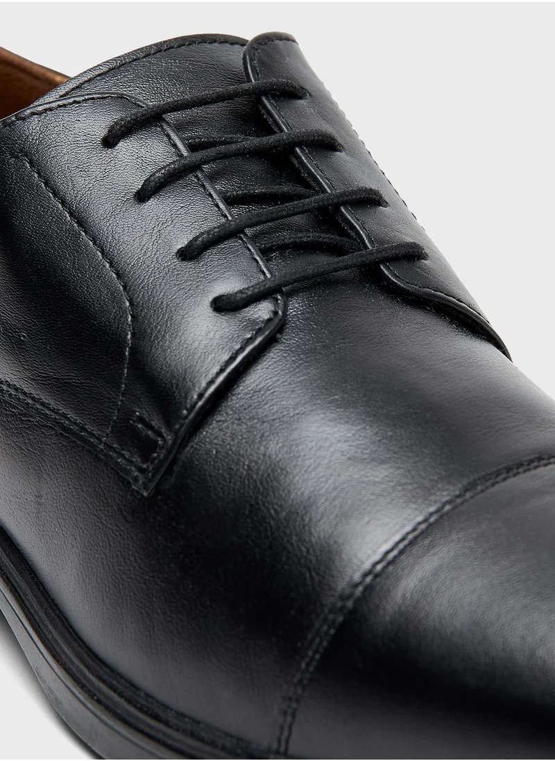 ال بي ال من شو اكسبرس Formal Lace Up Shoes