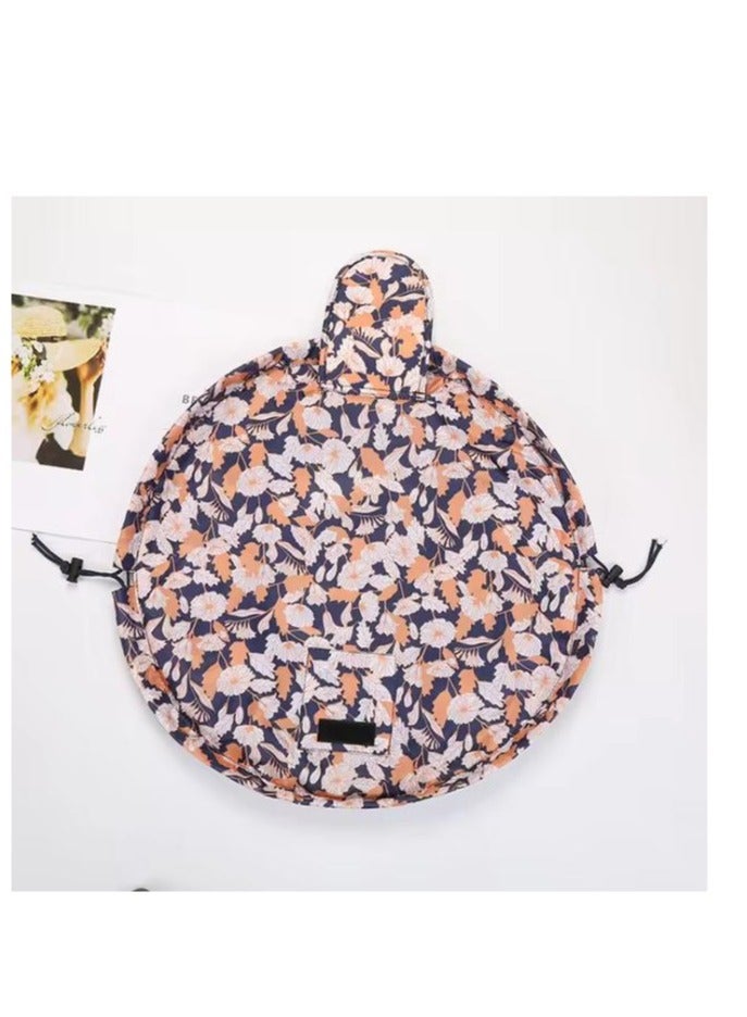 Makeup bag, great design, made of durable, high-quality imported fabric - Image 1