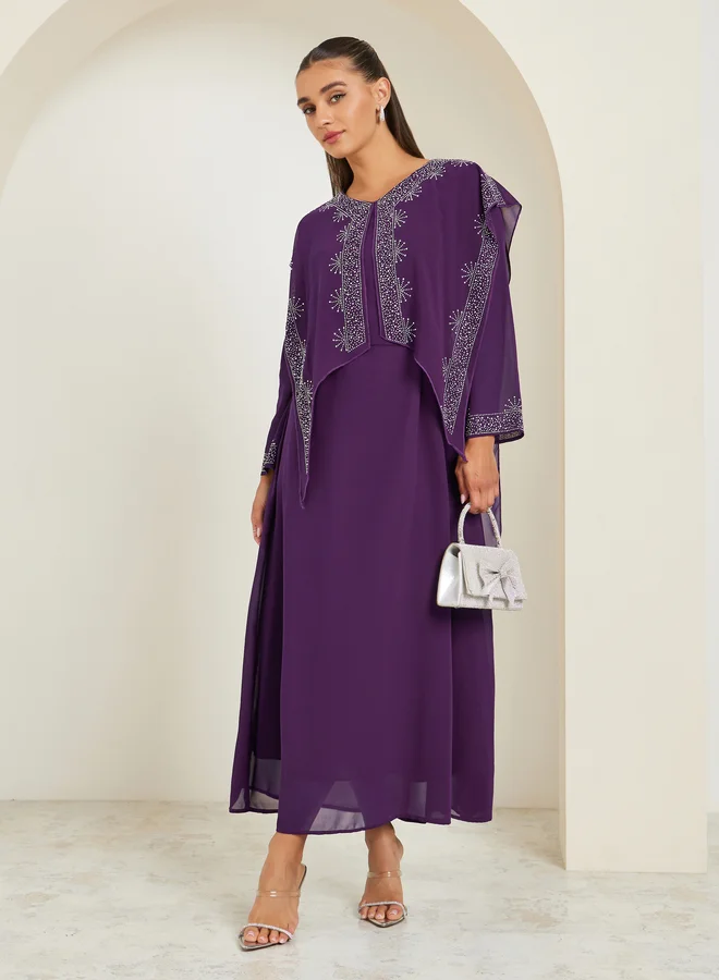 ستايلي فستان طويل بكاب مزين