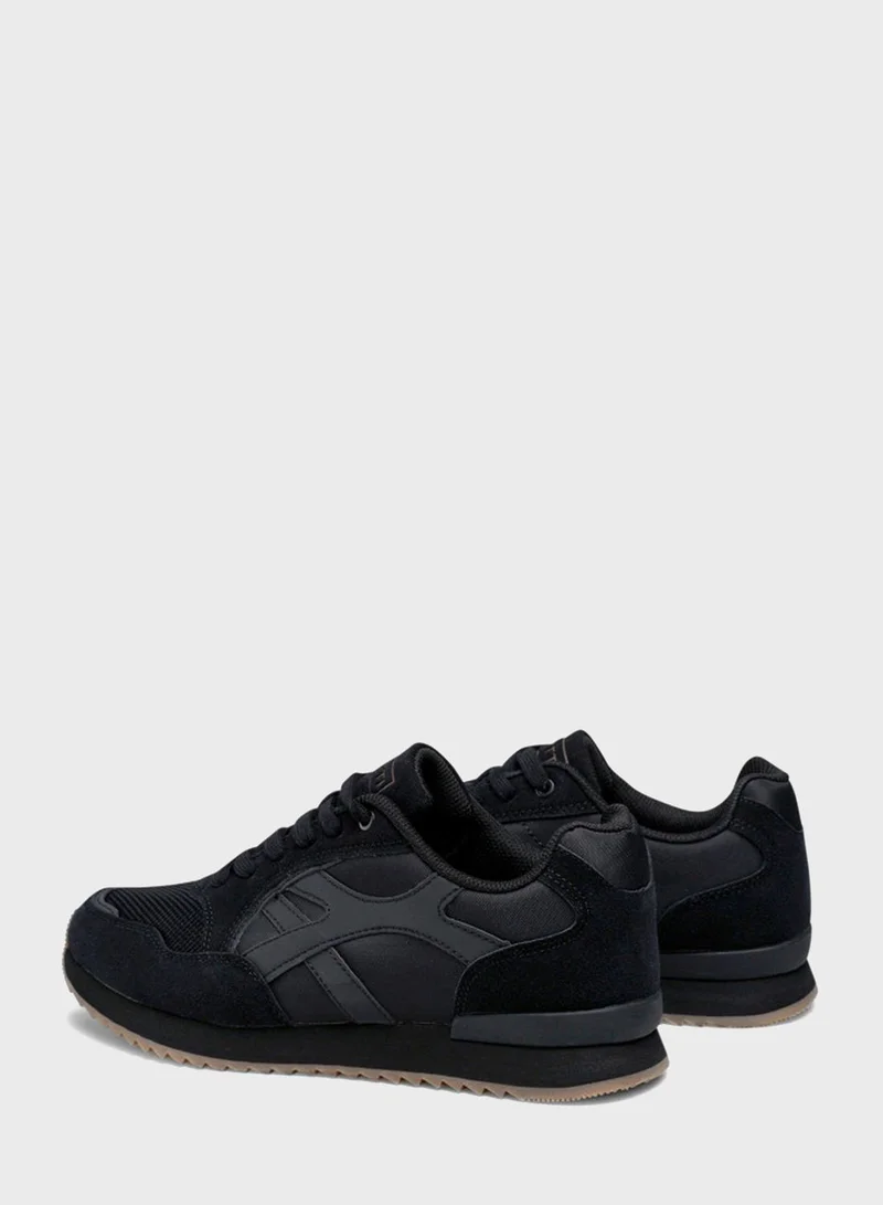 CCC Casual Low Top Sneakers