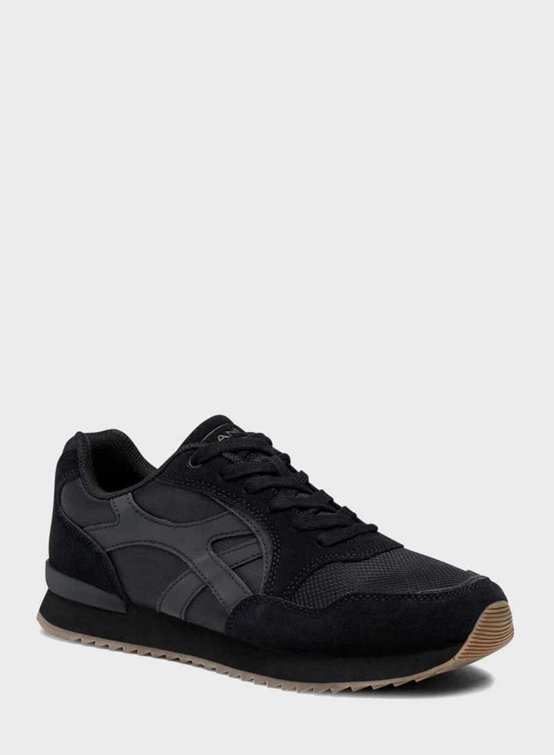 CCC Casual Low Top Sneakers