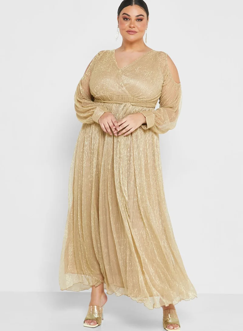 Ella Limited Curve Metallic Plisse Cold Shoulder Dress