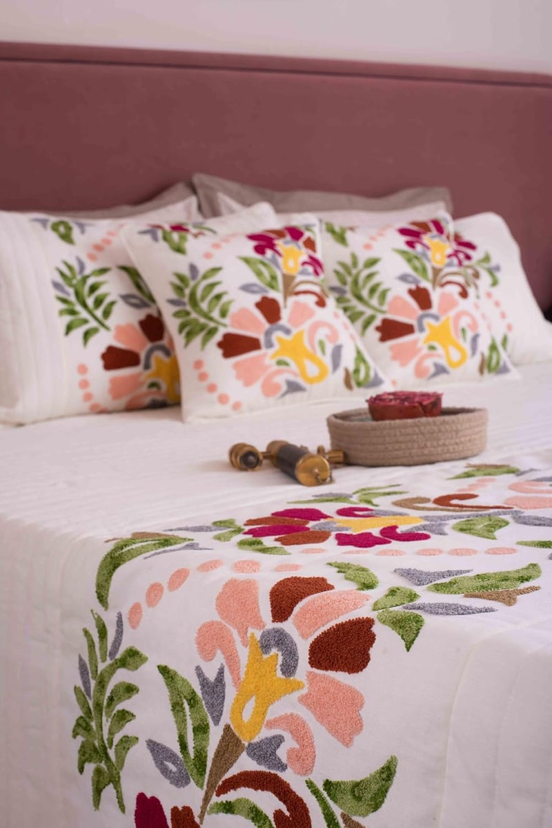 CASA AMI CASA AMI Cassidy Bedcover Set Luxury Bedcover King Size Preminum Quilted Design for Bed 1 bedcover 2 Pillow Covers and 2 Cushion Covers Fabric Linen  - Image 1