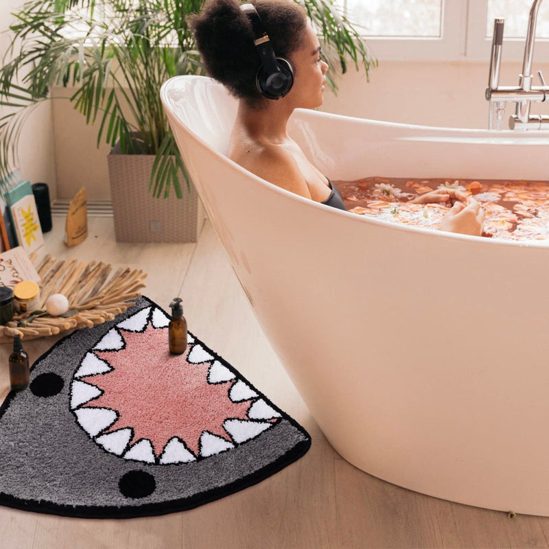 TRUEDAYS Bathroom Rug Bath Mat Shark Shaped Non Slip Bath Rug Extra Soft and Absorbent Microfiber Bath Rugs for Bathroom Floor Tub and Shower Dry Quickly - Image 1