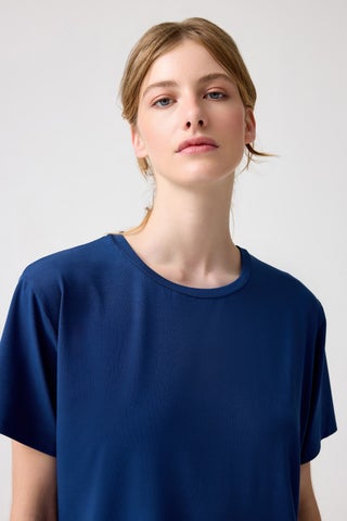 x Melodi Navy Blue Oversize Wide Fit T-Shirt Boyfriend T-Shirt - pzsku/ZF6A9BEA13141832E7EE6Z/45/_/1738240942/26e6852e-7727-4304-af29-3127e2af6ecc