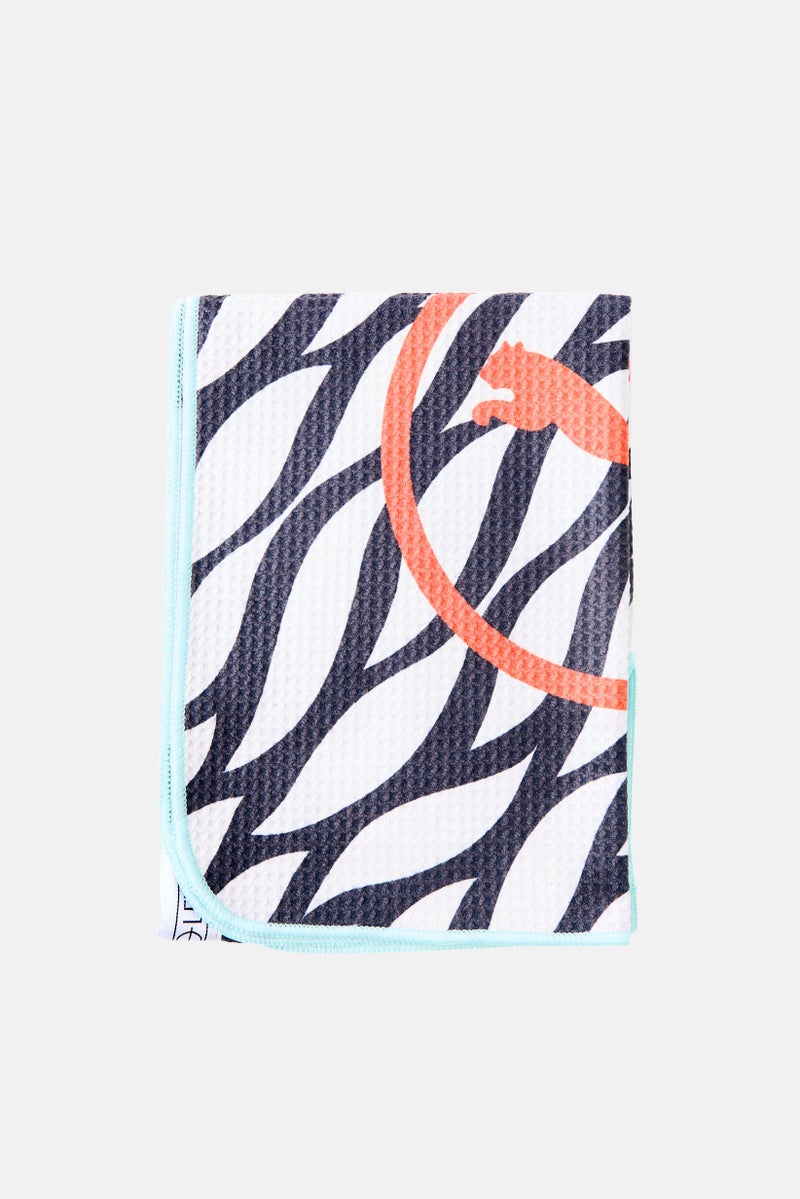 PUMA Men Golf Tour Microfiber Towel, Multicolor - Image 1