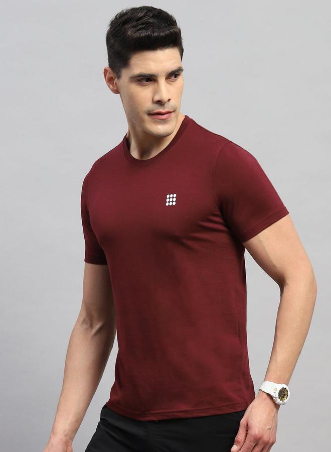 Rock.it Men Burgundy Solid Round Neck T-Shirt - Image 2