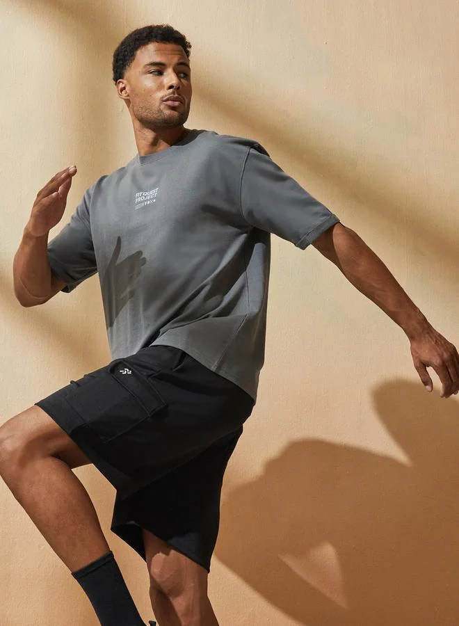 ستايلي اكتيف تيشيرت واسع مطبع بكتابة