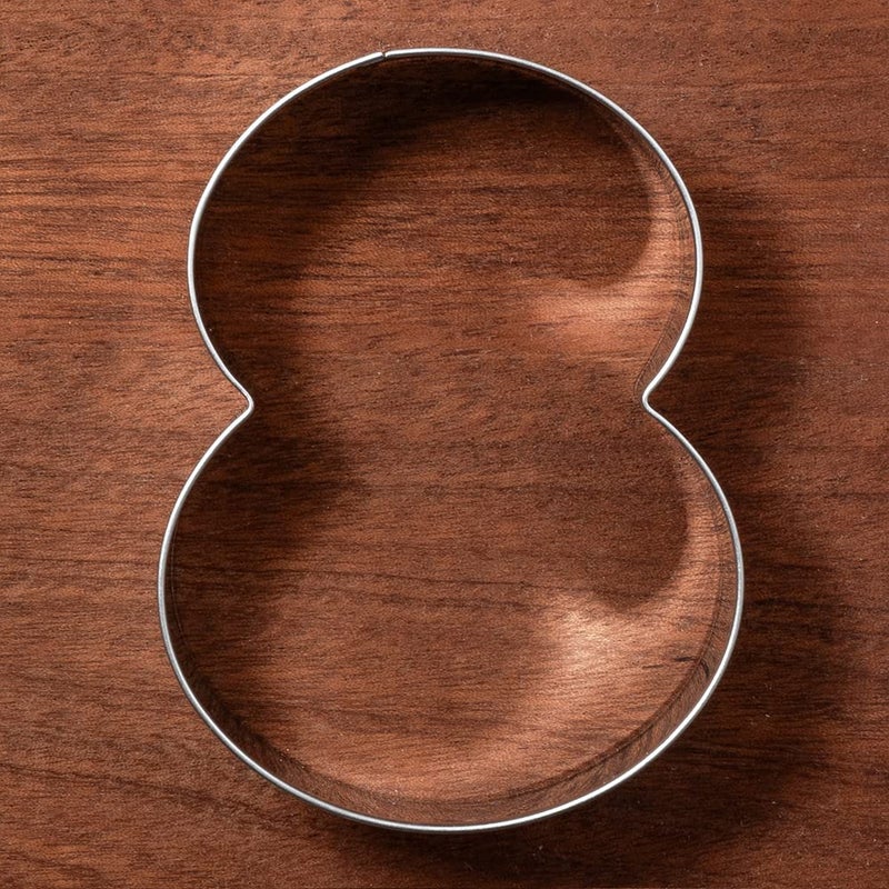 LILIAO LILIAO Number 8 Cookie Fondant Biscuit Cutter for Birthday/Anniversary/Special Day - 2.8 x 3.6 inches - Stainless Steel - Image 2