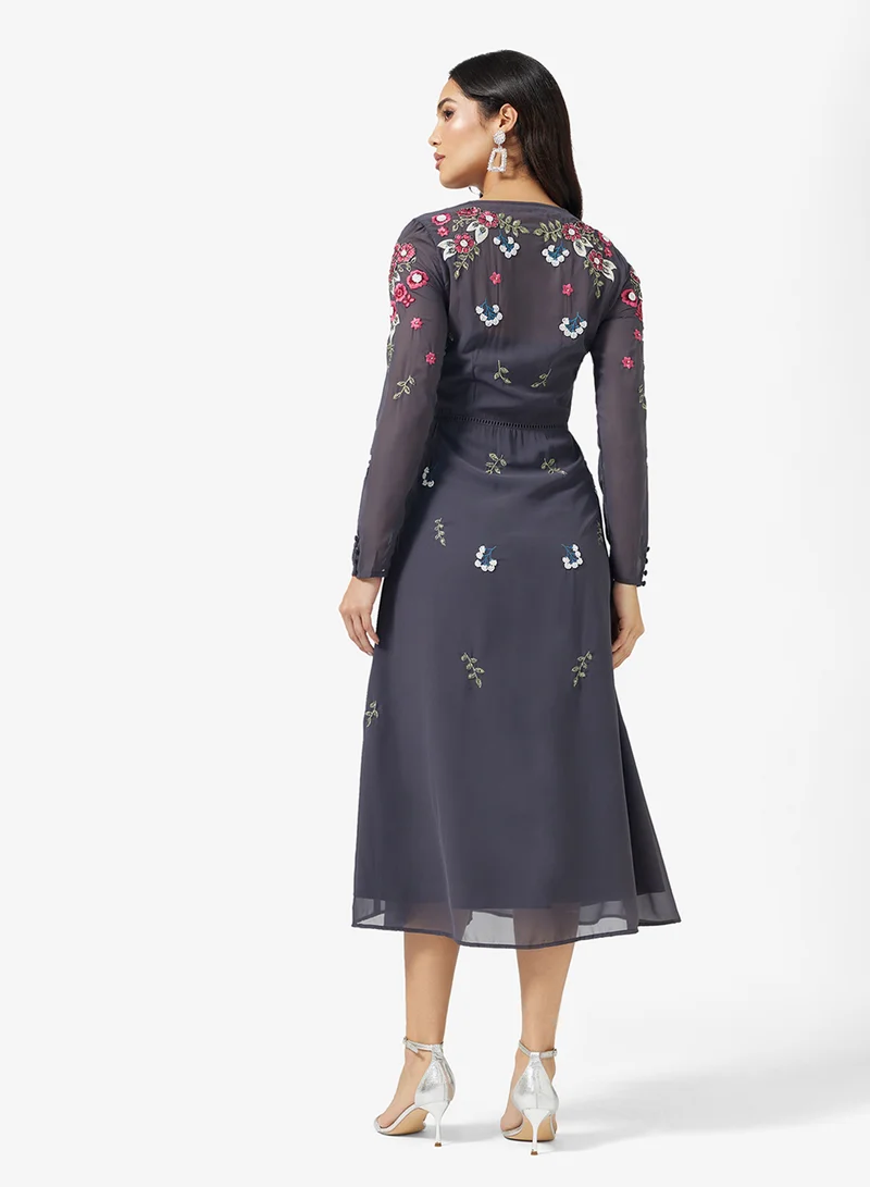 هوب اند ايفي Long Sleeve Embellished V-Neck Midi Dress