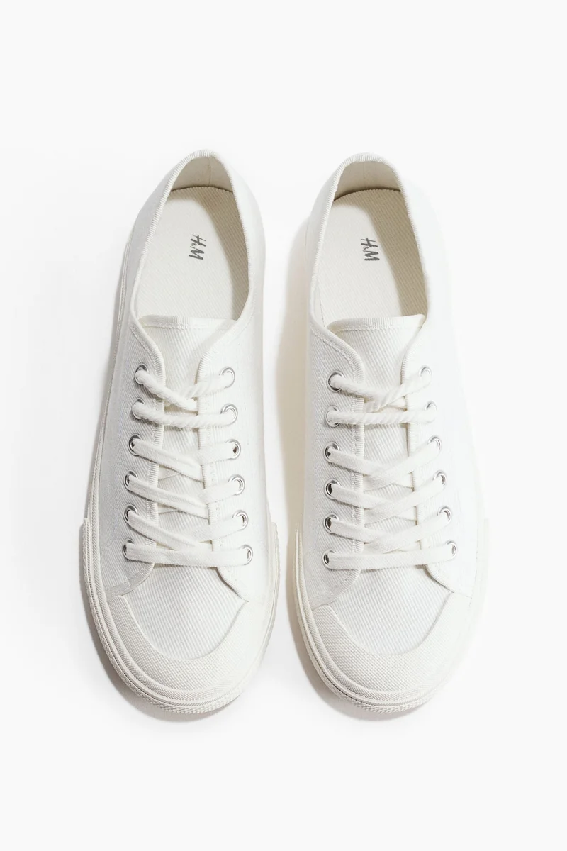 اتش اند ام حذاء رياضي من التويل