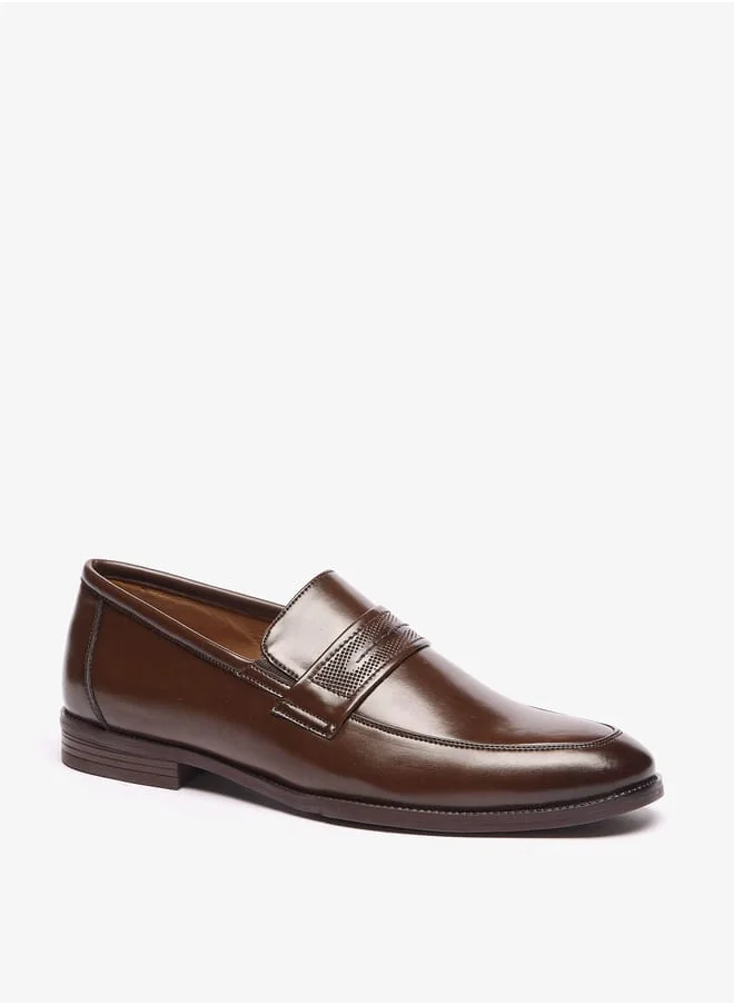 ال بي ال من شو اكسبرس Men Solid Slip-On Loafers