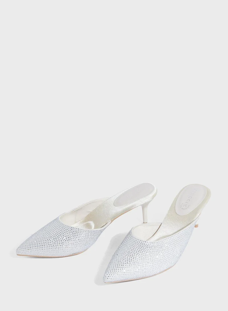 Vincci Pointed Toe Mid Heel Pumps