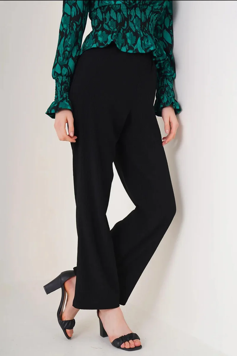 Big Dart Black BDART Textured Relaxed Fit Knit Pants for Women | Best Price UAE