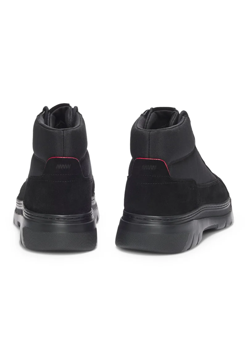 هوجو أحذية هجينة من جلد السويد والقماش