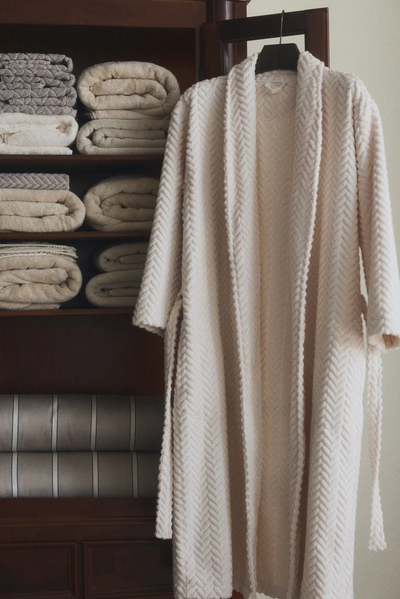 H&M Textured dressing gown
