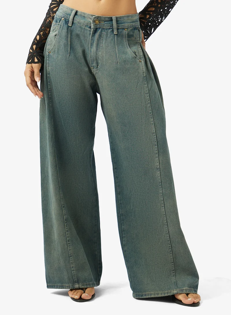 Ginger Low Rise Wide Leg Jeans