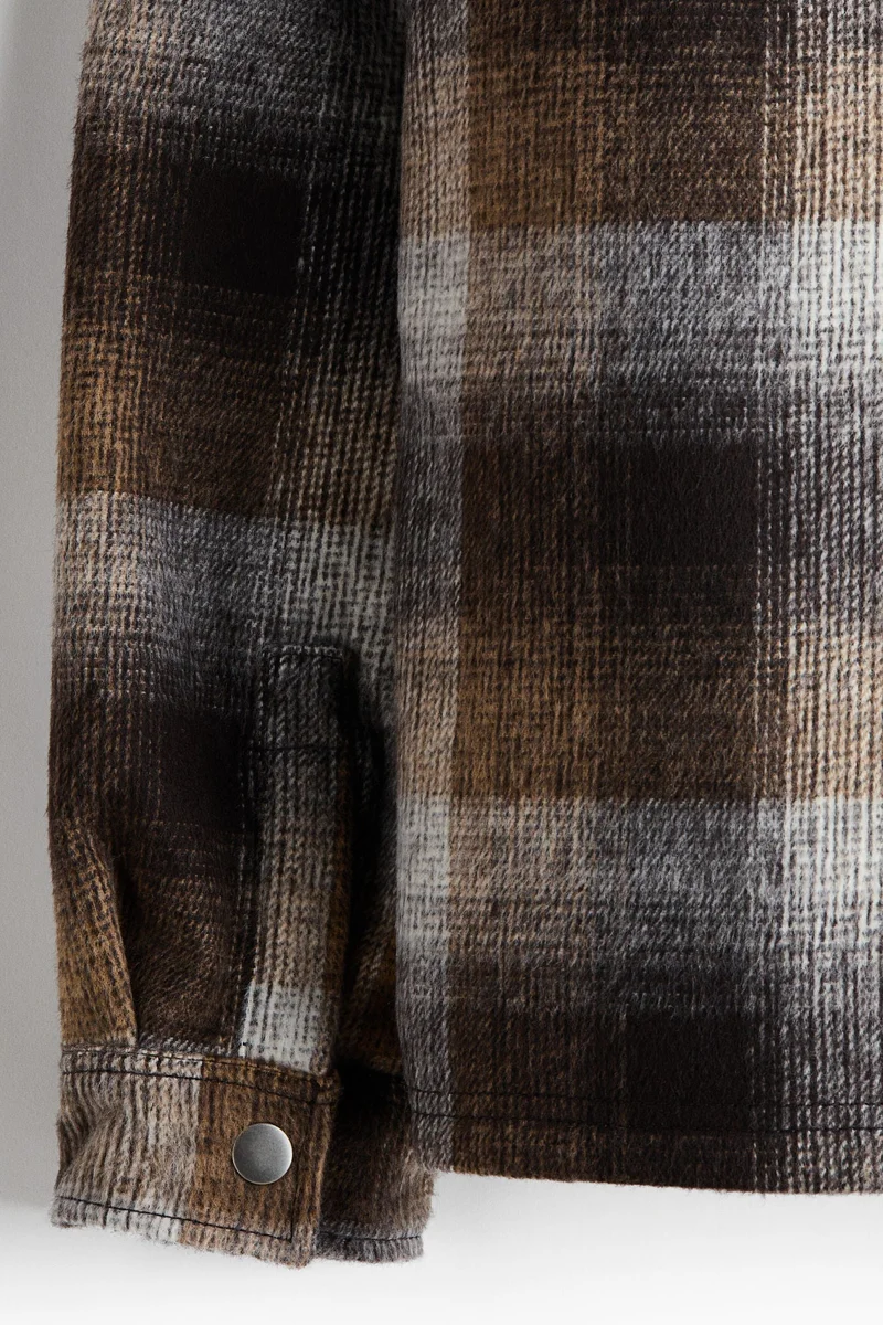 اتش اند ام جاكيت خفيف بقصّة مريحة