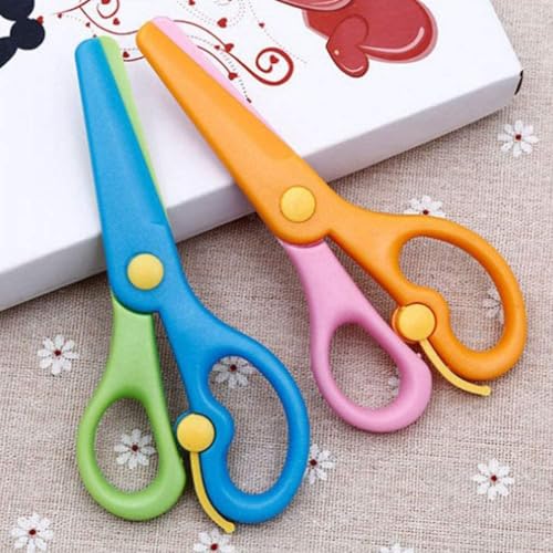 KRAFTMASTERS KRAFTMASTER ® 2PCS Plastic Preschool Training Scissors - Classic Style - Safety Scissors for Children 3+ - Image 5