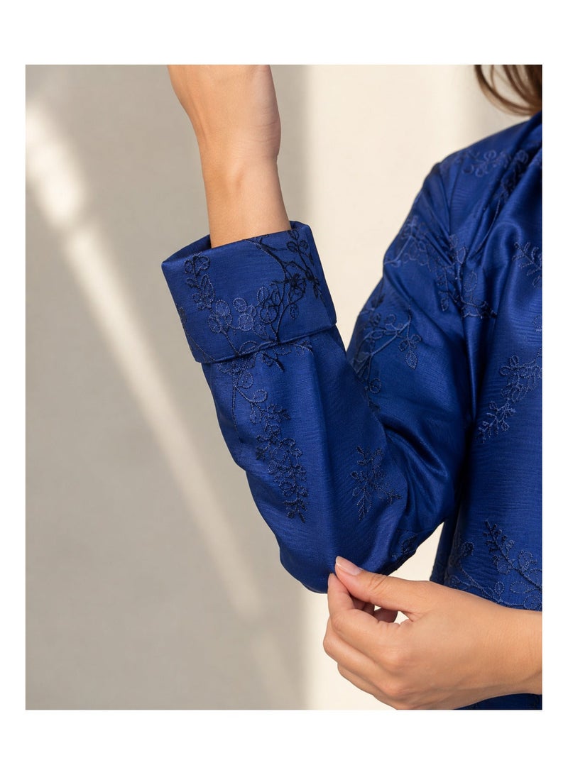 KAVALEE Women's Royal Blue Floral Jacquard Full-Length Abaya Coat with Lapel Collar - Image 4